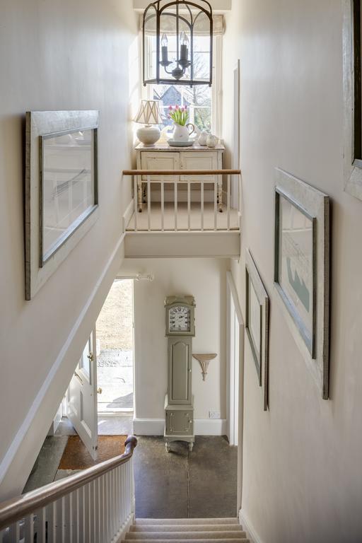 Roundhill Bed & Breakfast